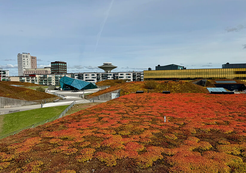 Blick von der Aussichtsterrasse des Emporia Shopping Centers in Malmö.