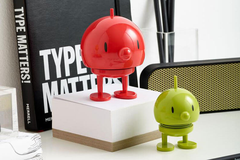 Ein Hoptimist gehört auf jeden Schreibtisch. Hier sind gleich zwei.